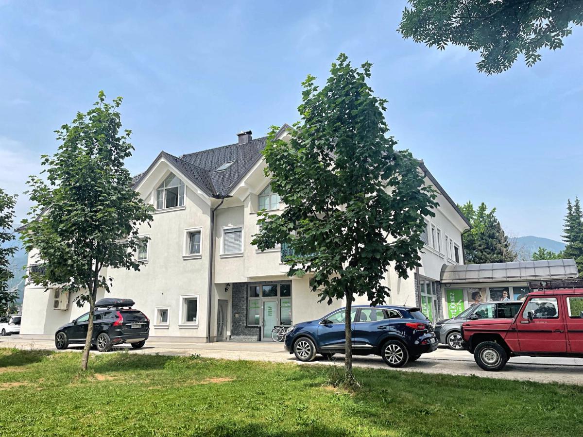 Vila Urbana Luxury Apartments Lesce  Exteriér fotografie