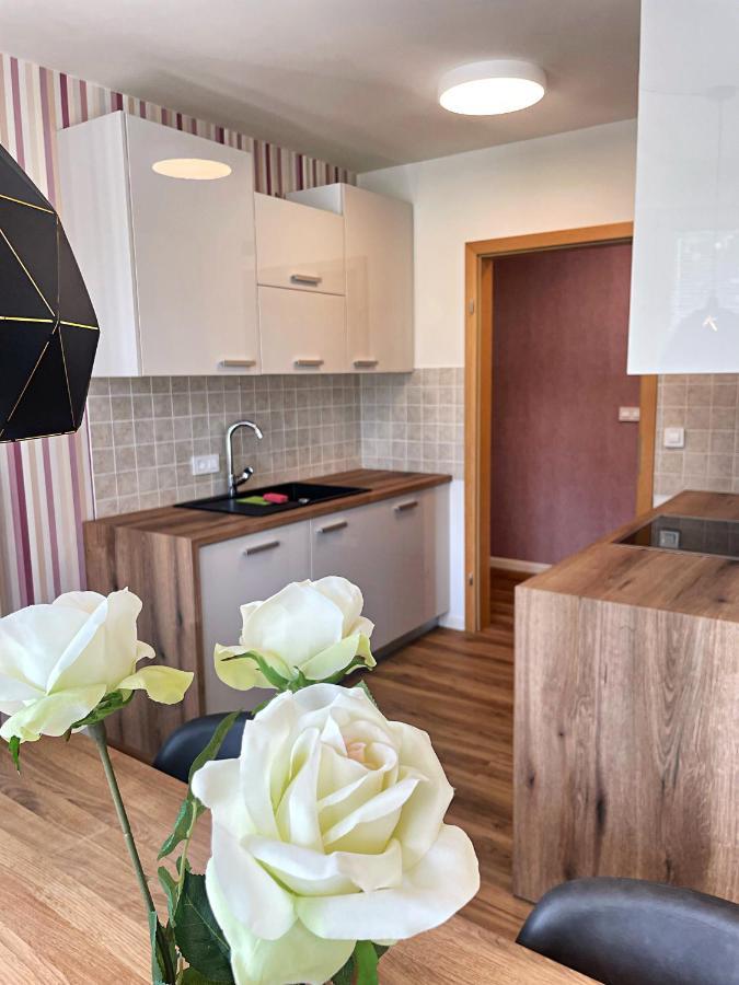 Vila Urbana Luxury Apartments Lesce  Exteriér fotografie