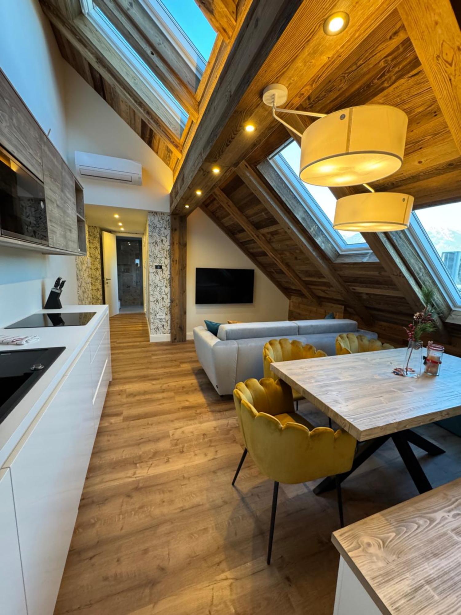 Vila Urbana Luxury Apartments Lesce  Exteriér fotografie